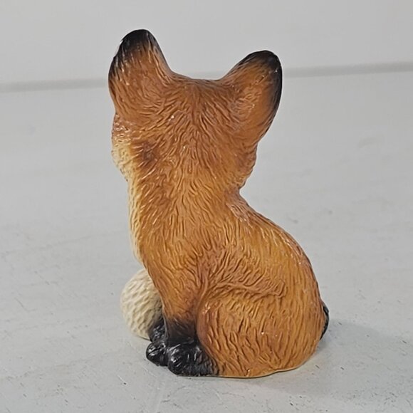 Harvey Knox Baby Fox Kit Figurine Miniature Hand Painted Japan 1983 - Picture 3 of 6